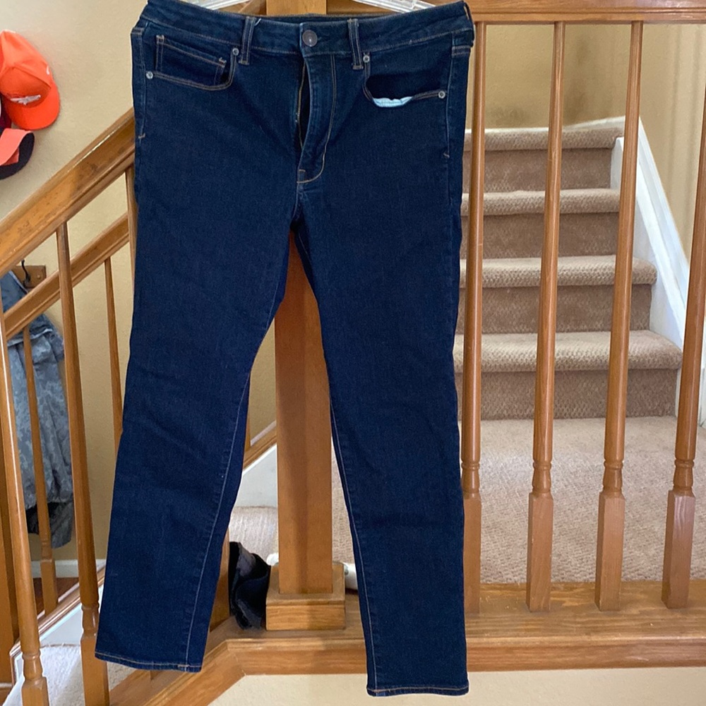 American Eagle EUC HI RISE SKINNY!! Really cute for fall with boots. Size 12
